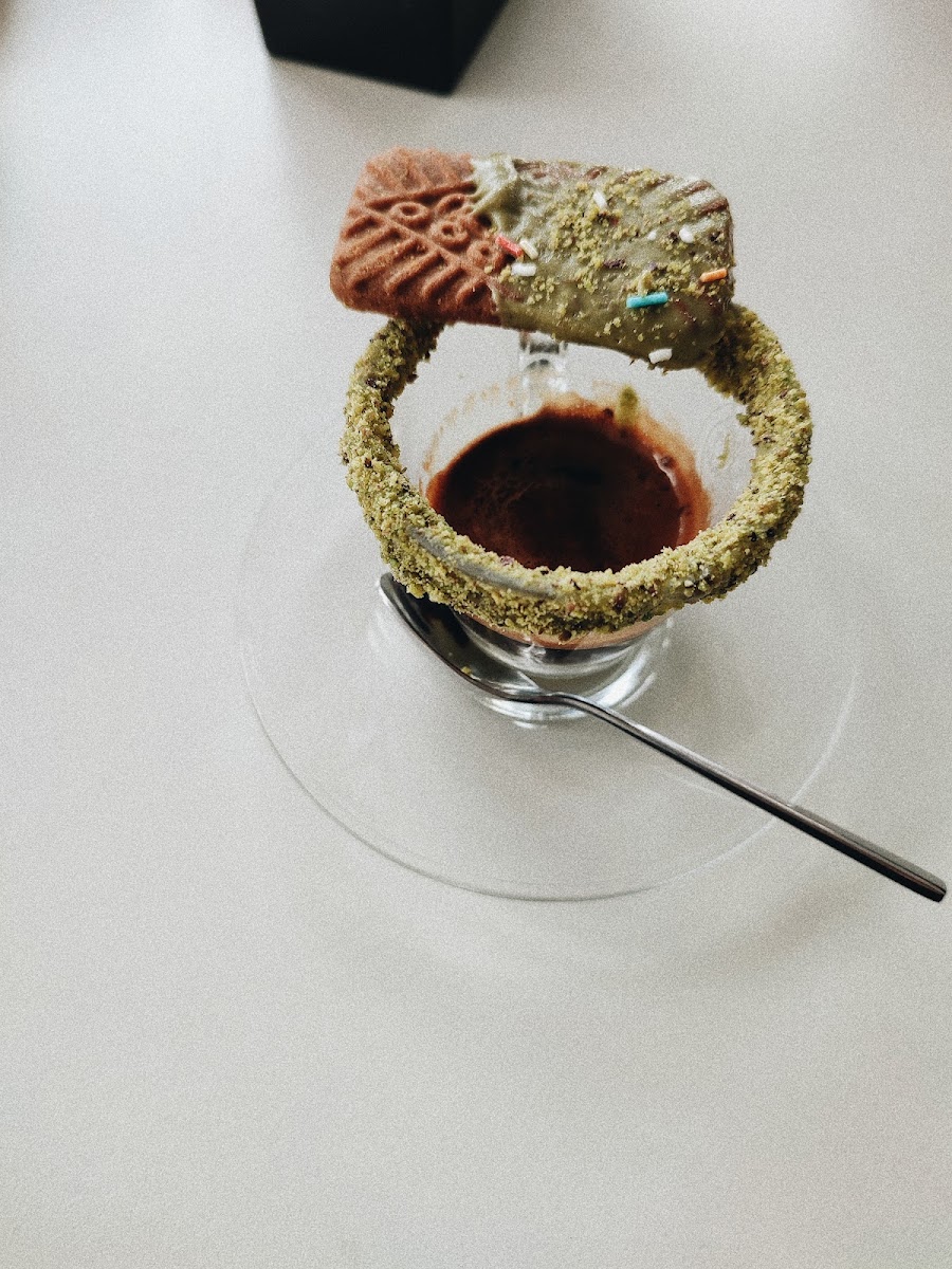 Vi-Vi Cafeteria And Bistro-6